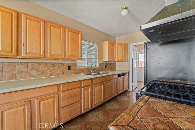 Detail Gallery Image 10 of 28 For 1120 W Buena Vista, Barstow,  CA 92311 - 3 Beds | 1 Baths