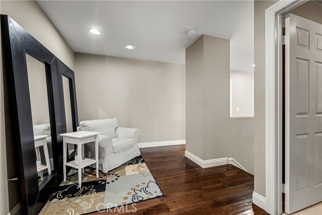 Image 35 of 59 For 8830 Wiley  