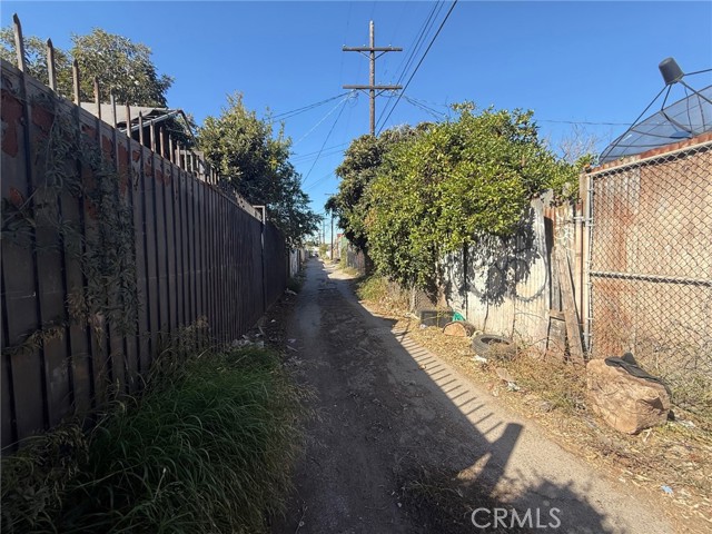 Detail Gallery Image 20 of 20 For 860 W 54th, Los Angeles,  CA 90037 - – Beds | – Baths