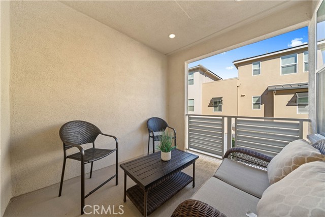9 Compass Court, Aliso Viejo CA: https://media.crmls.org/medias/67e9eddb-b9bc-4409-9a88-079bb10c7fec.jpg