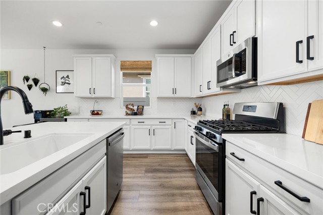 Detail Gallery Image 17 of 73 For 29807 Saddle Ranch Pl, Menifee,  CA 92584 - 4 Beds | 2 Baths