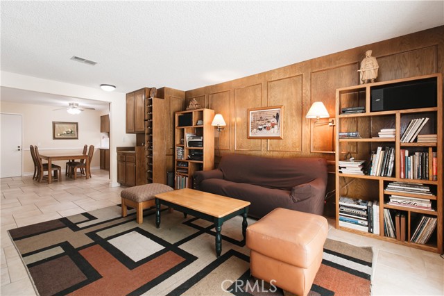 10200 Bothwell Road, Northridge CA: https://media.crmls.org/medias/67ea6288-e22c-43cf-9114-7082fa3a70e2.jpg