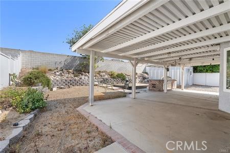 20664 Brana Road, Riverside CA: https://media.crmls.org/medias/67ea68b7-8f02-42dc-84f2-077fc1c0e568.jpg