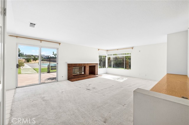 Detail Gallery Image 11 of 54 For 3577 Belgian Dr, Norco,  CA 92860 - 4 Beds | 3 Baths