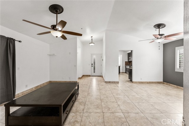 Image 14 of 43 For 13815 Del Ray