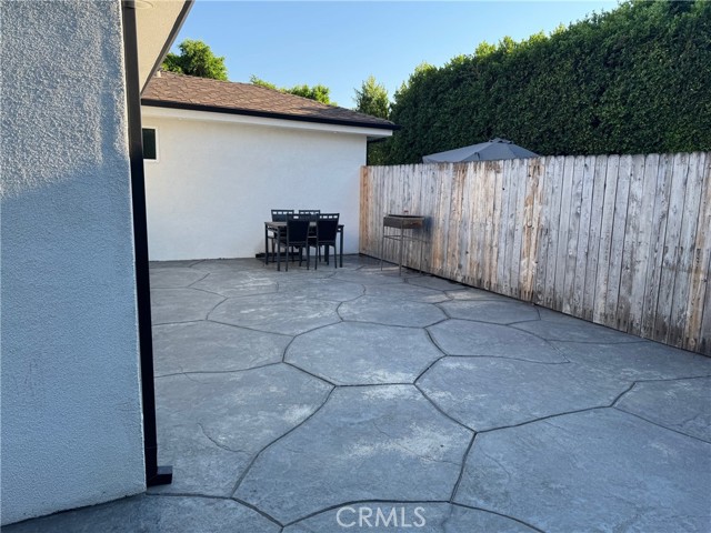 Detail Gallery Image 2 of 10 For 6427 Nagle, Van Nuys,  CA 91401 - 1 Beds | 1 Baths