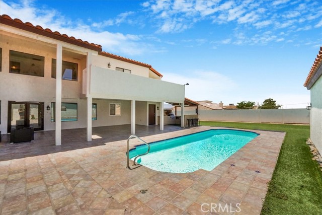 18760 Otomian Road, Apple Valley CA: https://media.crmls.org/medias/67ec20c7-2988-481b-9976-0aef63da7bd0.jpg