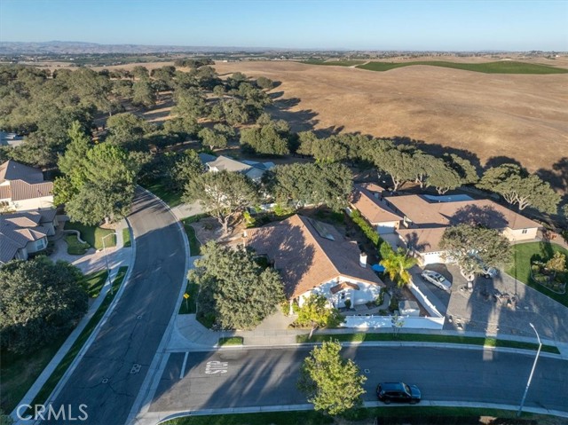 Detail Gallery Image 10 of 46 For 518 Grand Canyon Dr, Paso Robles,  CA 93446 - 3 Beds | 2/1 Baths