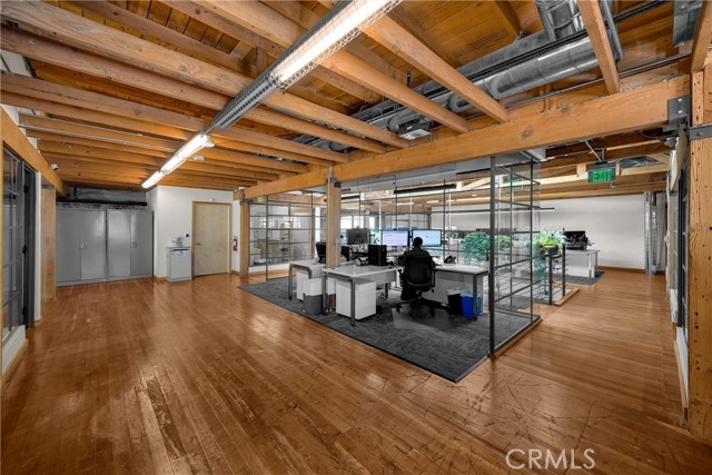 Image 28 of 47 For 425 4th Street E