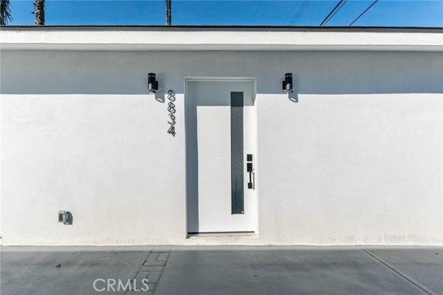 Detail Gallery Image 22 of 49 For 8836 Hayvenhurst Ave, North Hills,  CA 91343 - 5 Beds | 3/1 Baths