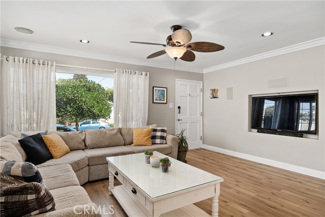 1909 Condon Avenue, Redondo Beach, California 90278, 3 Bedrooms Bedrooms, ,2 BathroomsBathrooms,Residential,Sold,Condon,OC22192393