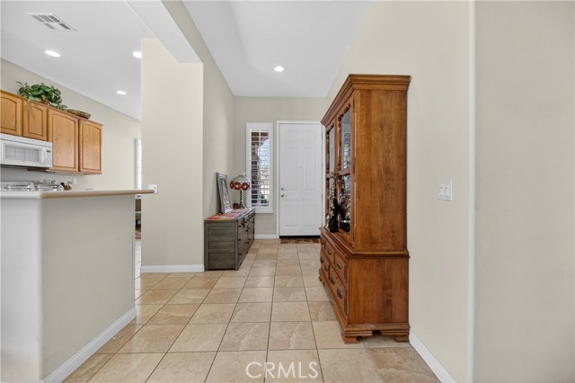 Detail Gallery Image 14 of 37 For 10509 Lanigan Rd., Apple Valley,  CA 92308 - 2 Beds | 2 Baths