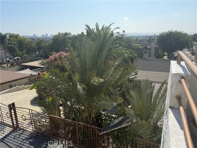 Detail Gallery Image 33 of 58 For 1994 Stanley, Signal Hill,  CA 90755 - 3 Beds | 3 Baths