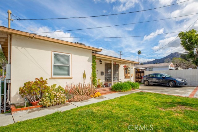8213 Grove Street photo 4
