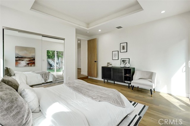 Detail Gallery Image 18 of 49 For 6852 6854 Atoll Avenue, North Hollywood,  CA 91605 - 4 Beds | 4 Baths