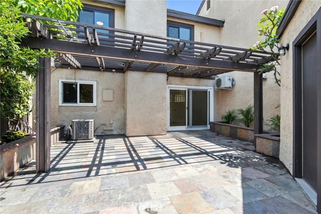 Detail Gallery Image 18 of 23 For 14846 Brownstone Ln, Westminster,  CA 92683 - 3 Beds | 2/1 Baths