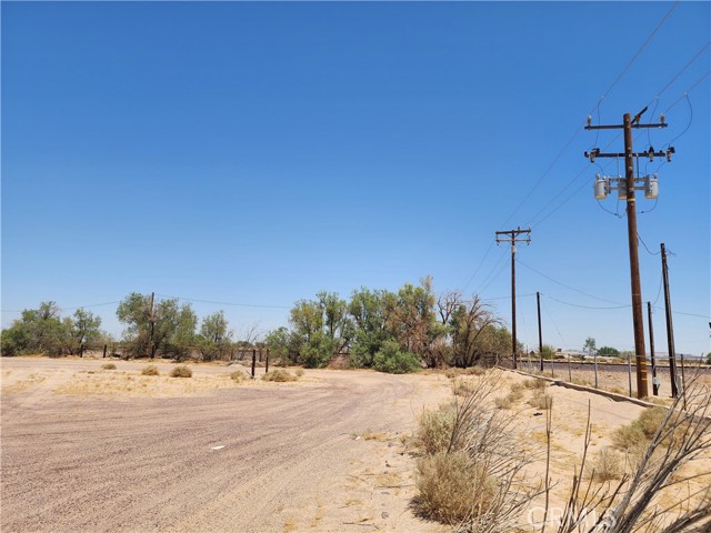 Detail Gallery Image 3 of 18 For 31312 Fort Cady Rd, Newberry Springs,  CA 92365 - – Beds | – Baths