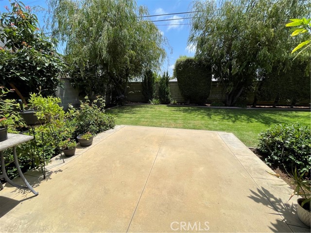 2068 Radnor Avenue, Long Beach CA: https://media.crmls.org/medias/67ef9676-6e62-4bbb-a4fd-89e01a4abe4f.jpg