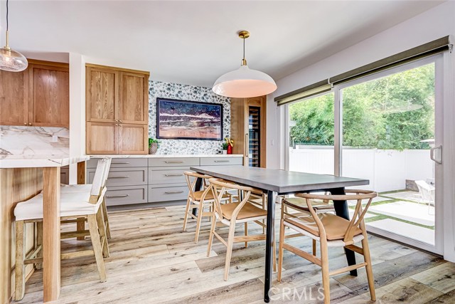 2607 Maple Avenue, Manhattan Beach, California 90266, 5 Bedrooms Bedrooms, ,4 BathroomsBathrooms,Residential,Sold,Maple,SB25178623