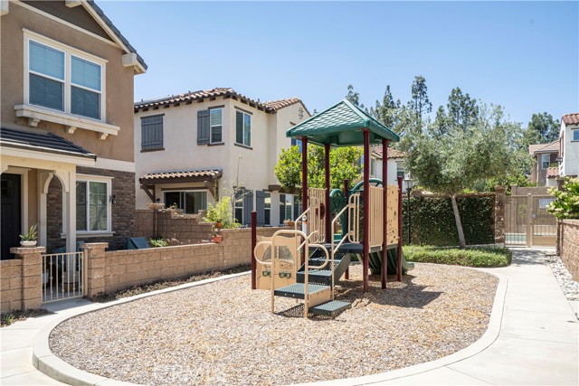 Detail Gallery Image 38 of 45 For 8565 Montrose Pl, Rancho Cucamonga,  CA 91730 - 3 Beds | 2/1 Baths