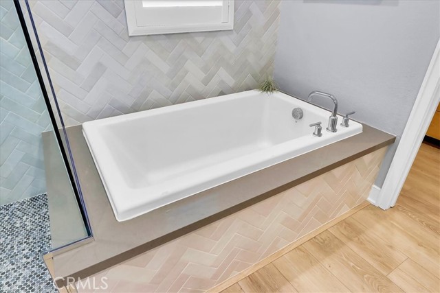 185 Plum Lily, Irvine CA: https://media.crmls.org/medias/67f06e67-7be2-4047-a32f-5612711806c5.jpg