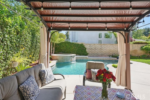 23405 Winslow Place, Valencia CA: https://media.crmls.org/medias/67f10d9a-761a-49a3-9b8f-75a8651290bb.jpg