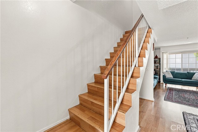 147 West Acacia, 160 photo 19