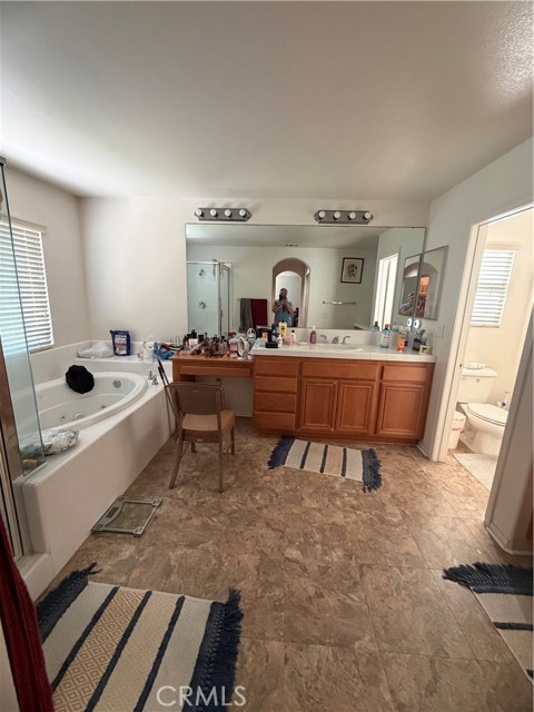 Detail Gallery Image 60 of 63 For 28512 Meadow Heights Ct, Canyon Country,  CA 91387 - 6 Beds | 3 Baths