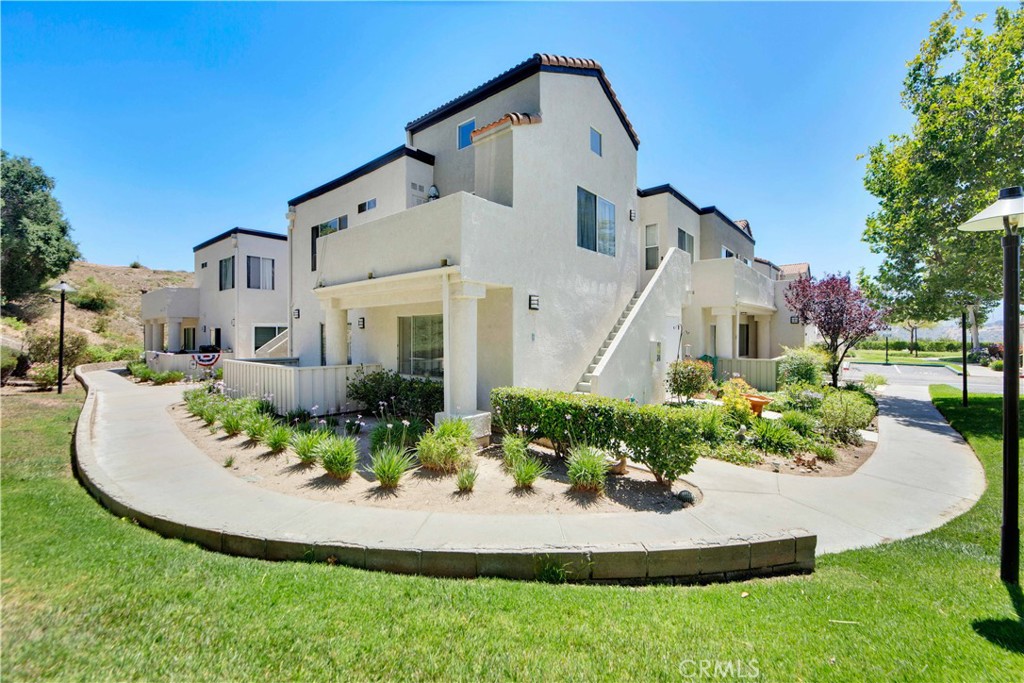 21203 Trumpet Drive #102
