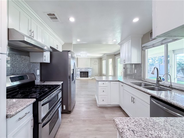 Detail Gallery Image 16 of 65 For 2714 Blue Fox, Ontario,  CA 91761 - 3 Beds | 2/1 Baths