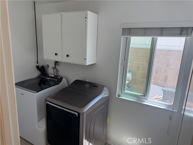 21041 Shaw Lane, Huntington Beach CA: https://media.crmls.org/medias/67f3b137-a7b2-4533-9c92-44651819d02c.jpg