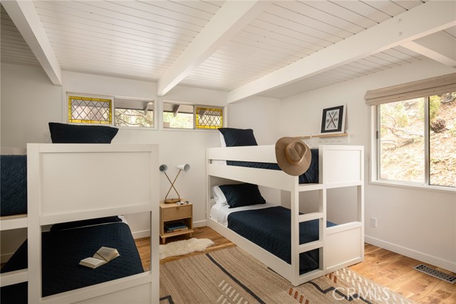 Detail Gallery Image 12 of 32 For 27582 North Bay, Lake Arrowhead,  CA 92352 - 3 Beds | 2 Baths