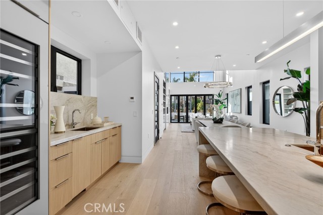 Detail Gallery Image 14 of 58 For 520 11th St, Huntington Beach,  CA 92648 - 3 Beds | 3/1 Baths