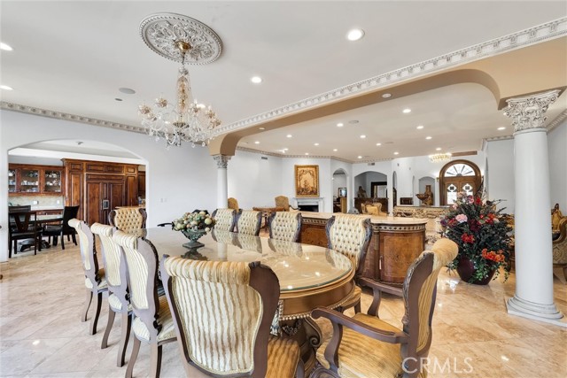 22349 Dolorosa Street, Woodland Hills CA: https://media.crmls.org/medias/67f502b5-7b3c-40b7-a4ac-96106c54f146.jpg