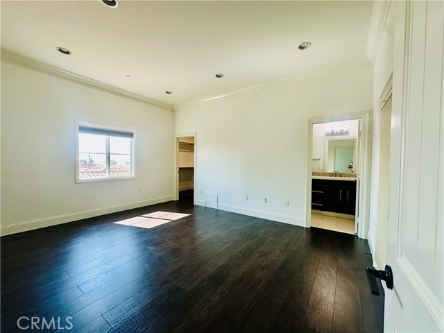 Detail Gallery Image 11 of 16 For 728 N Atlantic Bld #B,  Alhambra,  CA 91801 - 2 Beds | 2/1 Baths