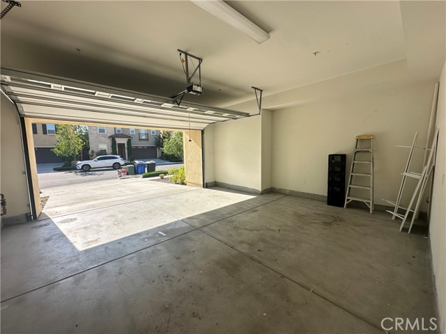 Detail Gallery Image 25 of 29 For 88 Acadia Ct, Lake Forest,  CA 92630 - 5 Beds | 4 Baths