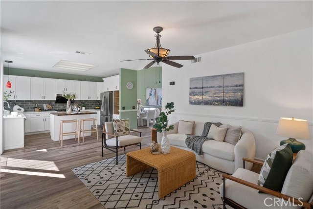 23247 Coffee Berry Circle, Corona CA: https://media.crmls.org/medias/67f61911-9be8-496d-8f63-ffaf6476de9f.jpg
