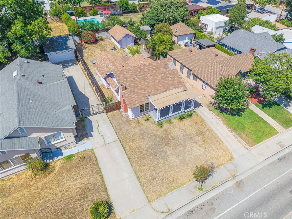 https://media.crmls.org/medias/67f64760-7c26-453d-9b9b-8490dc9bf7f8.jpg?preset=X-Large