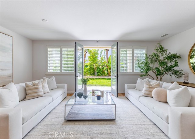 8034 E Portico, Orange CA: https://media.crmls.org/medias/67f667c8-ef70-4b5e-8d06-3f27639c0e07.jpg