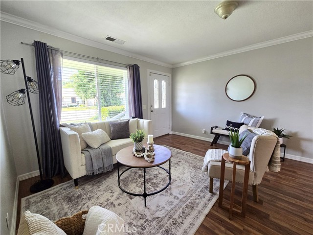 814 Marin Street, Corning CA: https://media.crmls.org/medias/67f6db97-9558-4e35-a3b6-8460c2d008c7.jpg
