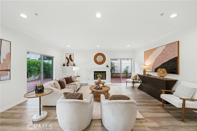 900 Arcadia Avenue, Arcadia CA: https://media.crmls.org/medias/67f7925a-5392-4000-b568-4b135c4ad604.jpg