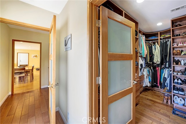 Detail Gallery Image 47 of 56 For 10707 Rochester, Los Angeles,  CA 90024 - 3 Beds | 3 Baths