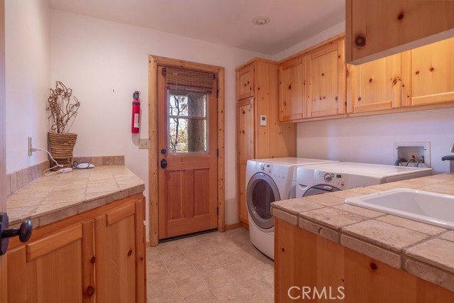 Detail Gallery Image 39 of 58 For 42530 Pegasus, Big Bear Lake,  CA 92315 - 4 Beds | 3/1 Baths