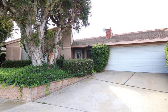 10042 Starboard Circle, Huntington Beach, CA 92646