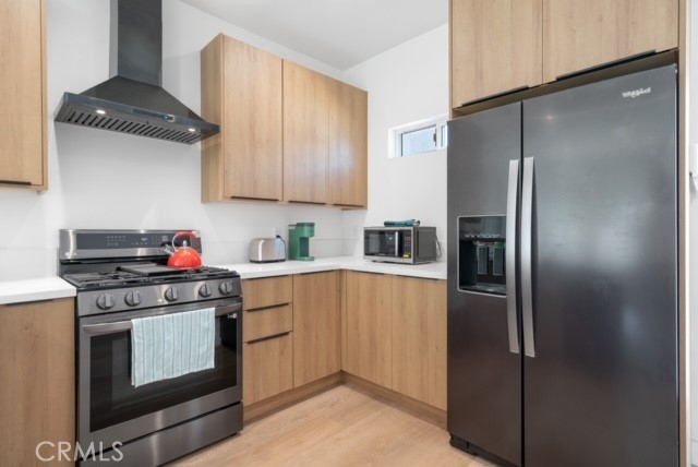 2672 Newell Street, Los Angeles CA: https://media.crmls.org/medias/67f959a6-07c8-44c1-8d65-354b516b7cb8.jpg