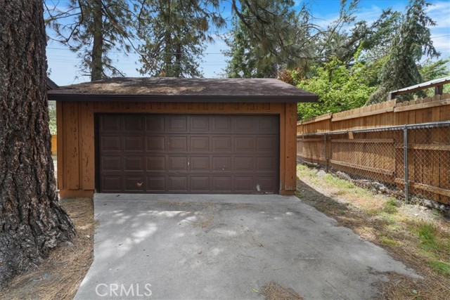Detail Gallery Image 21 of 26 For 951 Snowbird Rd, Wrightwood,  CA 92397 - 2 Beds | 1 Baths