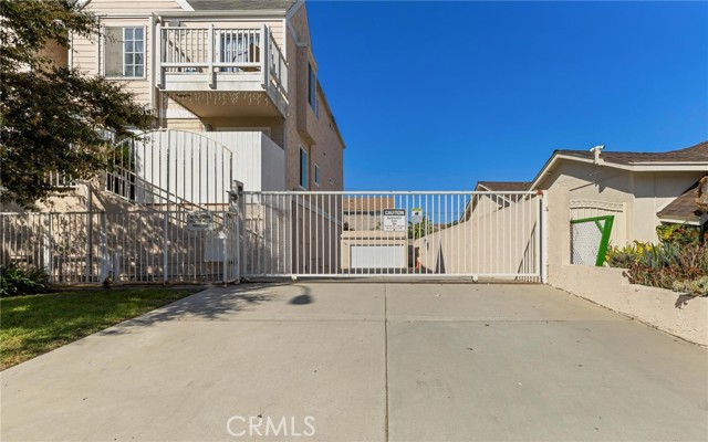 Detail Gallery Image 1 of 1 For 1229 W 223rd St #111,  Torrance,  CA 90502 - 2 Beds | 2 Baths