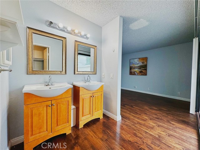 Detail Gallery Image 15 of 17 For 321 N Lincoln Ave #B,  Monterey Park,  CA 91755 - 4 Beds | 3 Baths