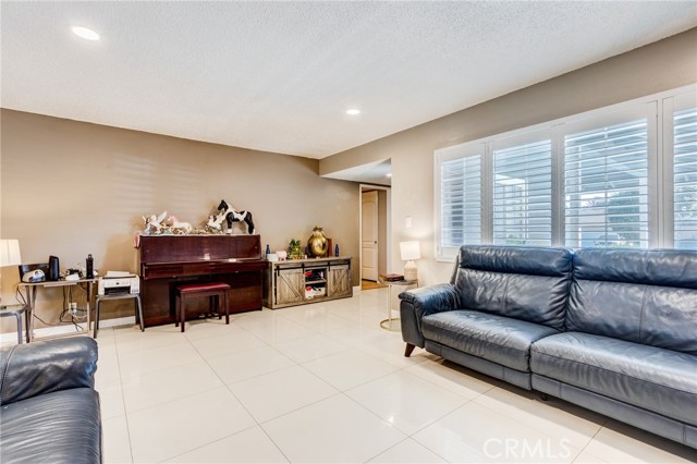 Detail Gallery Image 13 of 40 For 321 N Starfire, Anaheim,  CA 92807 - 4 Beds | 2 Baths