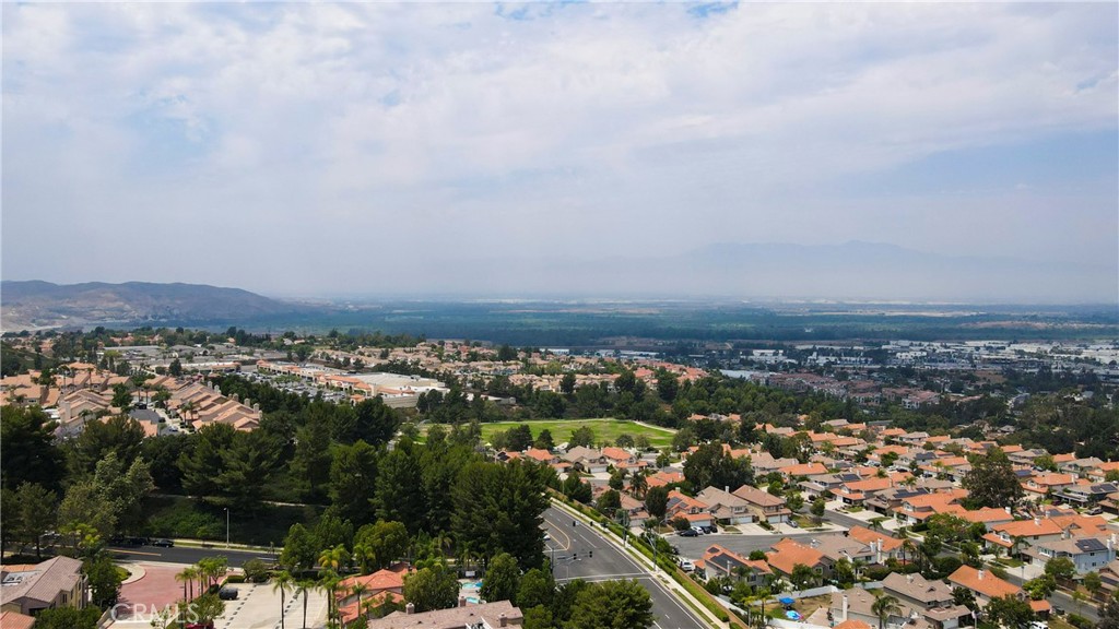 https://media.crmls.org/medias/67fc922b-f058-4ac6-b9cd-2294798f610f.jpg?preset=X-Large